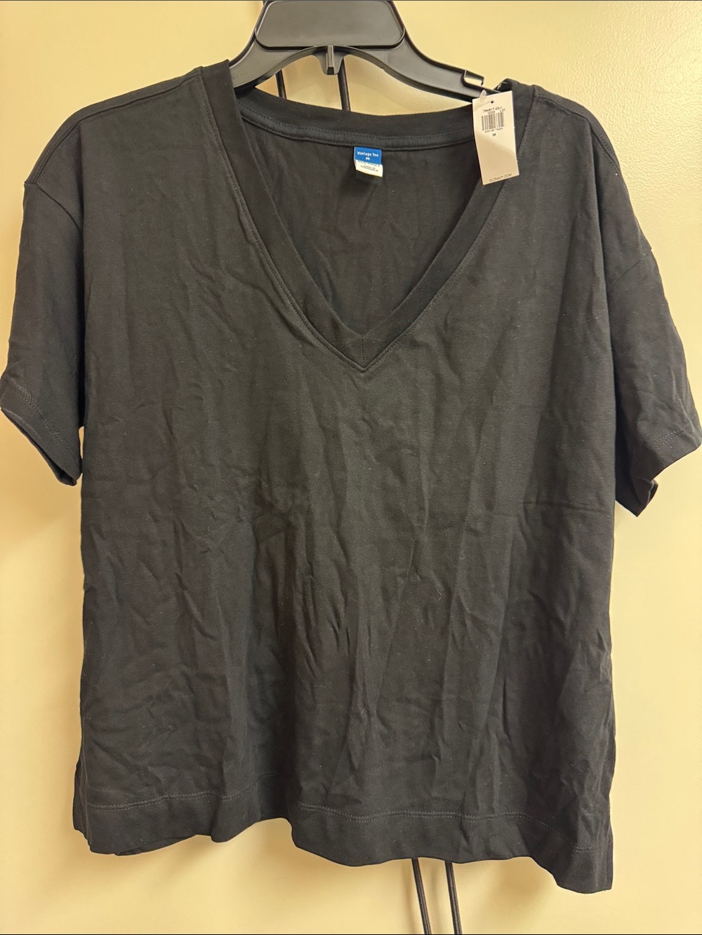 Old Navy Black V-Neck Short Sleeve Tee